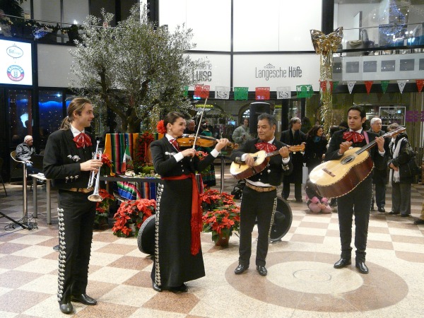 Dia de la Guadalupe   055.jpg